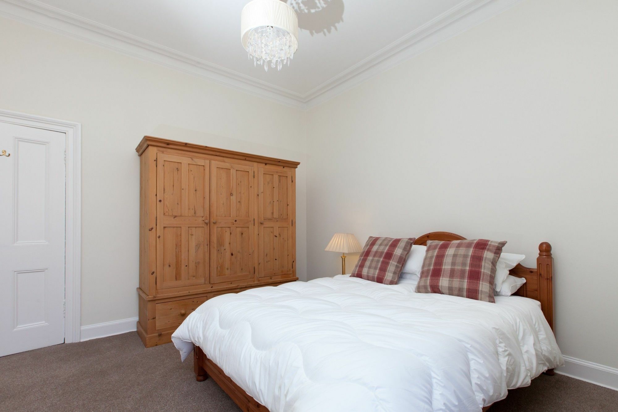 Spacious And Bright Polworth Flat Edinburgh Exterior photo